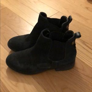 Steve Madden booties